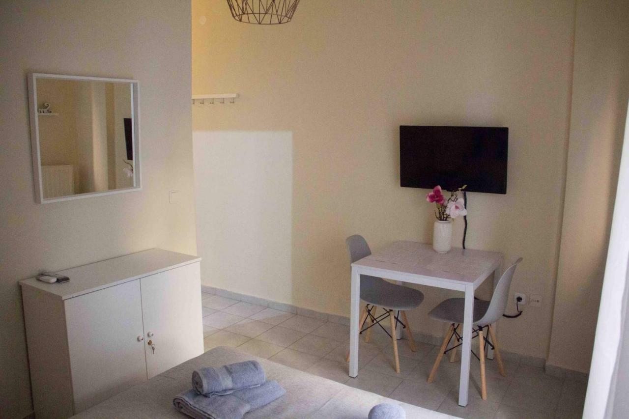 Nikoletta'S Studio โคโมทินี ภายนอก รูปภาพ